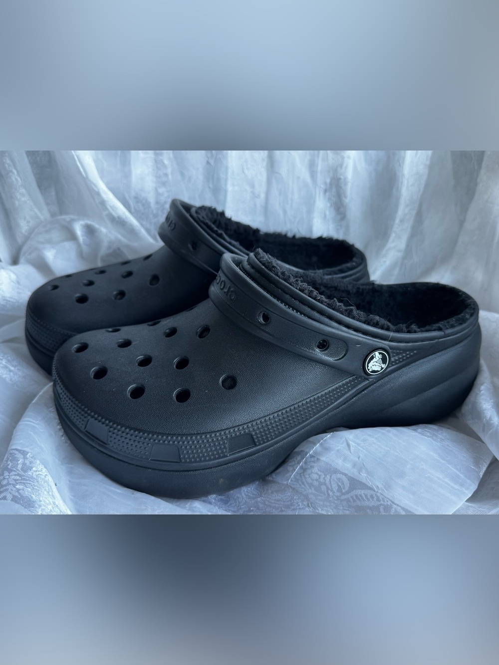 Crocs Classic Platform Sherpa Lined Clog Women’s Size 9 Black chunky Sandals